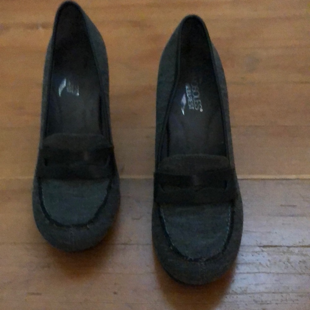 Aerosols  shoes